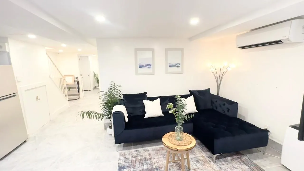 New York Styled Townhomes Apartment