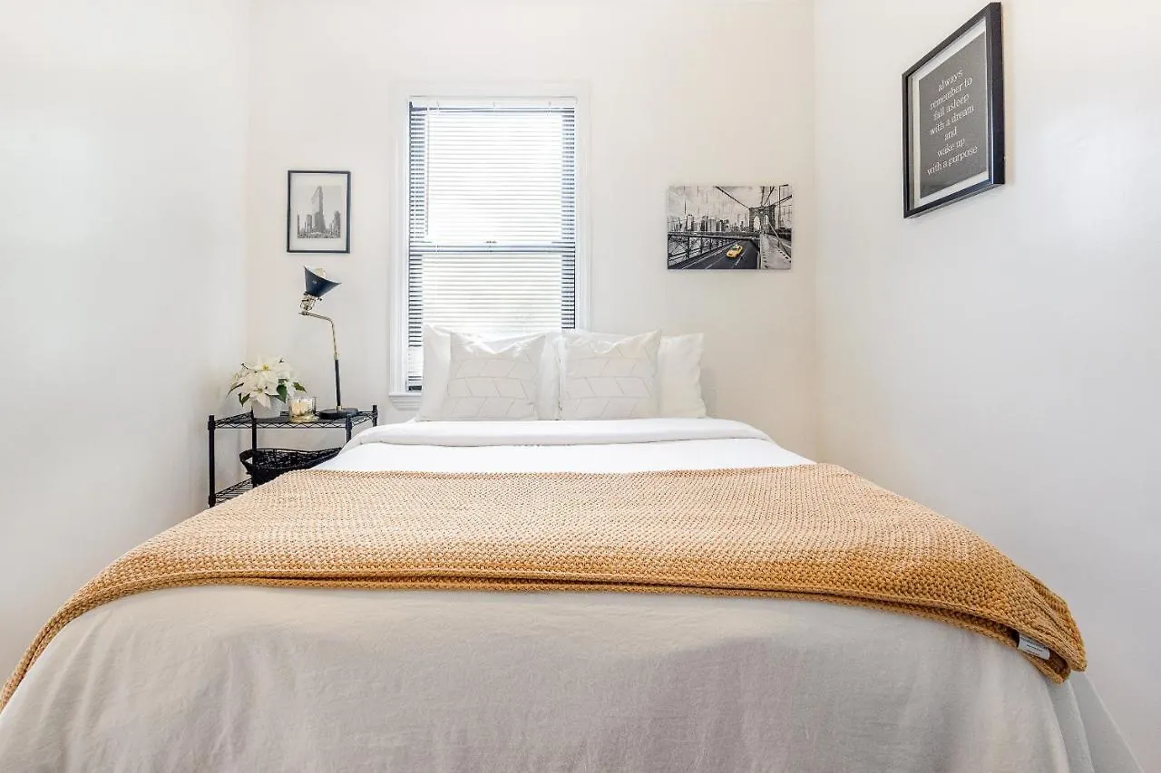 Apartment New York Styled Townhomes